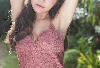 美媛馆 – 哎呦！别错过王馨瑶yanni的最新原图，吊带与不同的情绪交汇着，搞得我也有点小紧张呢。