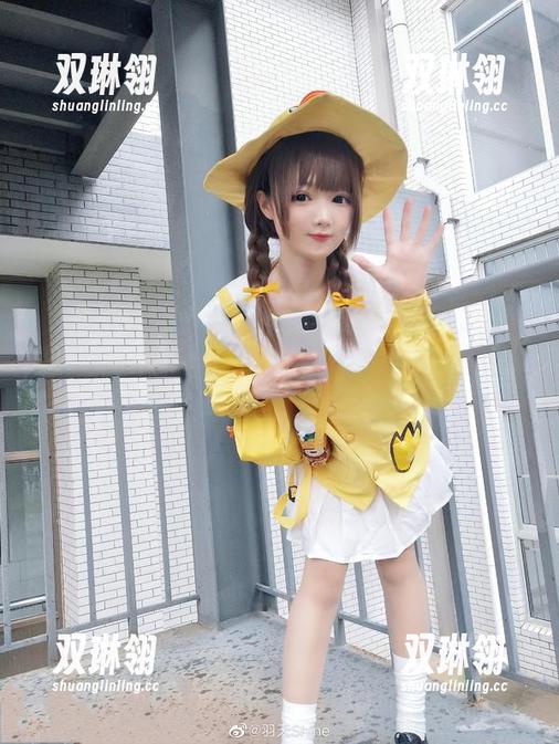 无圣光和服大赏：羽天shine教你怎么优雅地摔倒，给我一张照片，来一场‘模特也会跌’的现场！