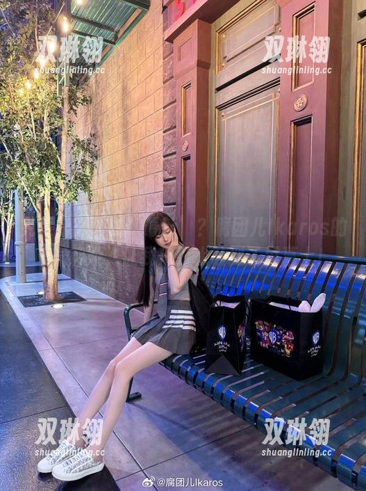 究竟什么叫做‘最新’？腐团儿Ikaros的艾米莉娅，让我一口水吐到了屏幕上！