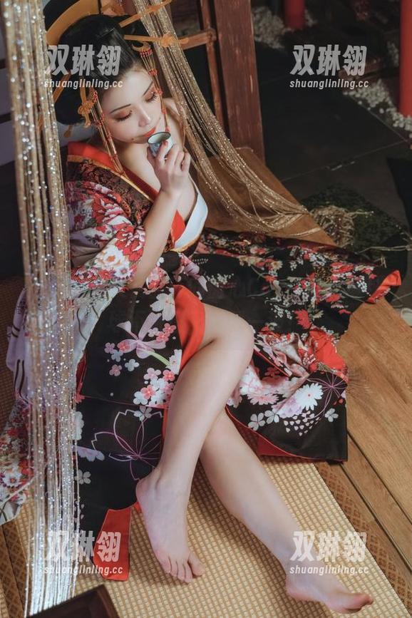 脑海中天天在循环的甜心Cos，自闭颜球球不讲理，下载一波！