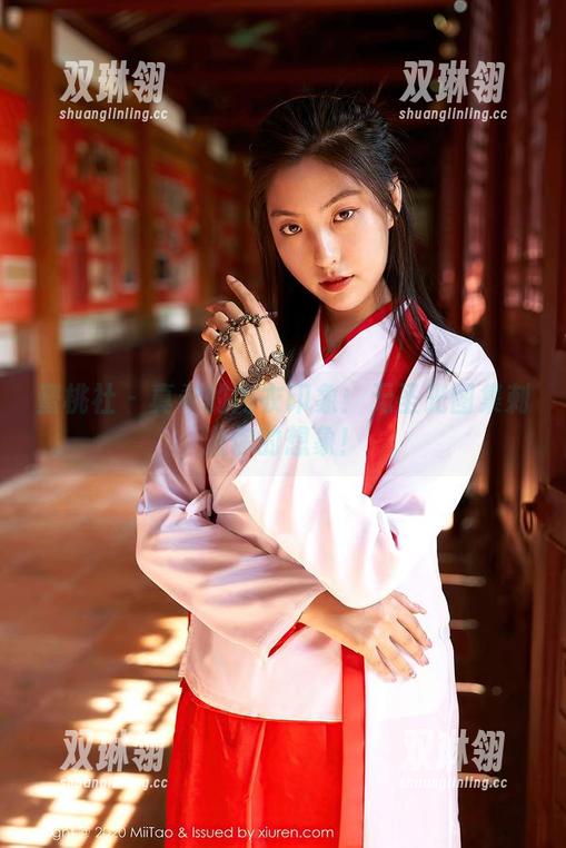 蜜桃社 - 真希的内衣印象：无圣光图集刺激你的想象！