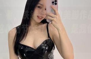 微密圈 – 看，铁锤姐姐的美脚作品！居然有人为这种细节疯狂下载，是我们太无聊吗？