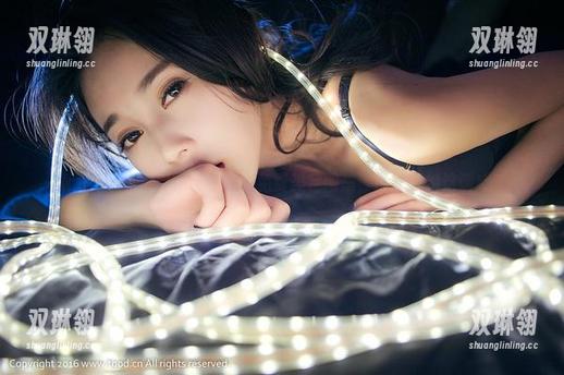 青豆客 - 婕西儿jessie的免费美足图集，谁能拒绝这诱惑？