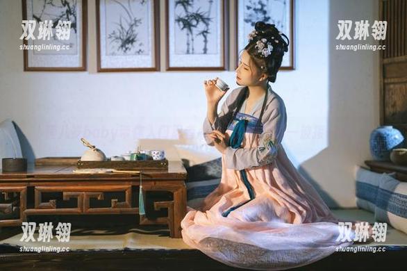 鹿八岁baby带你入门忍者心法，精选美图一波接一波。